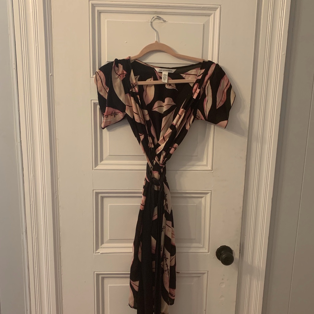 Diane Von Furstenberg Silk Lip Dress